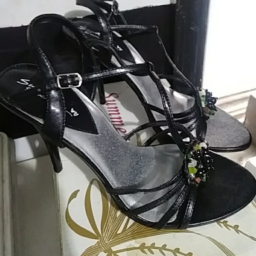 Pretty Black Sandals by Sweet Seventeen